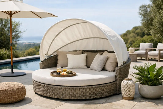 How to Choose an Outdoor Daybed Canopy for Your Patio